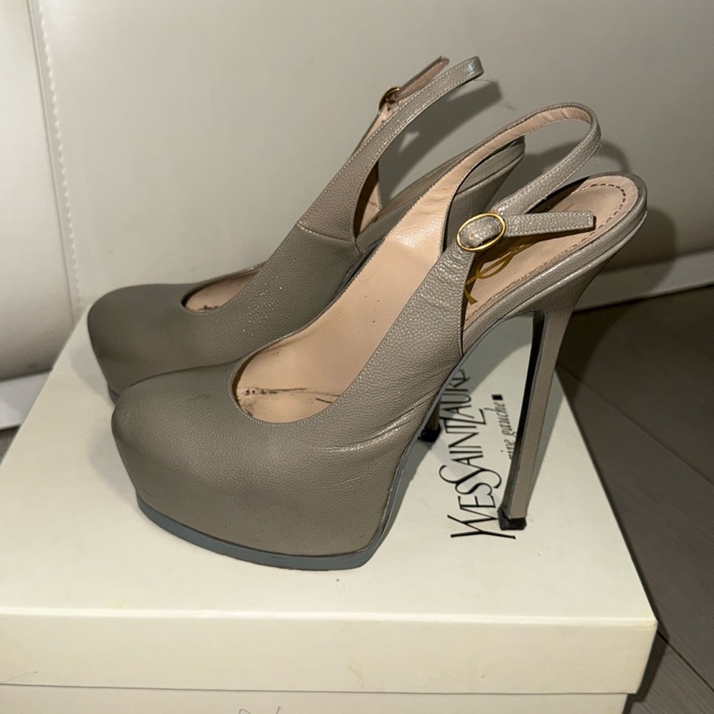 YSL tribtoo size 39